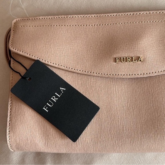 Furla NWT Tan Clutch - Picture 2 of 8